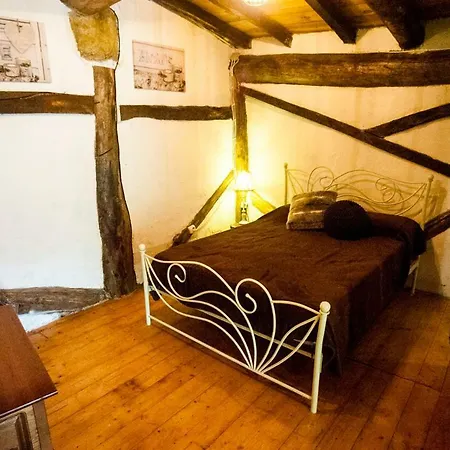 Sociedad Limitada Hétvégi ház *