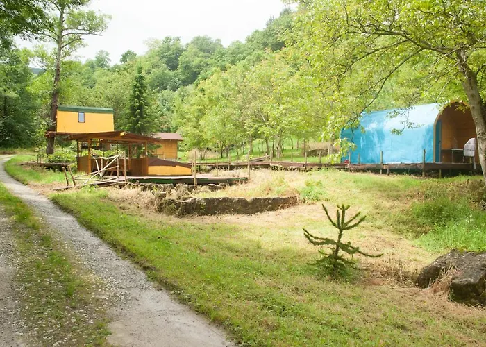 Landhaus Sociedad Limitada *