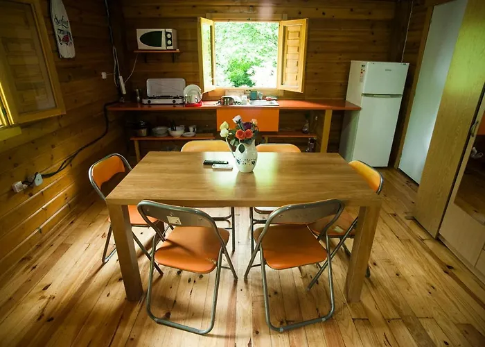 Landhaus Sociedad Limitada *